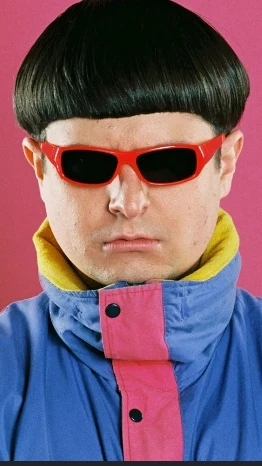Oliver tree helicopter cover