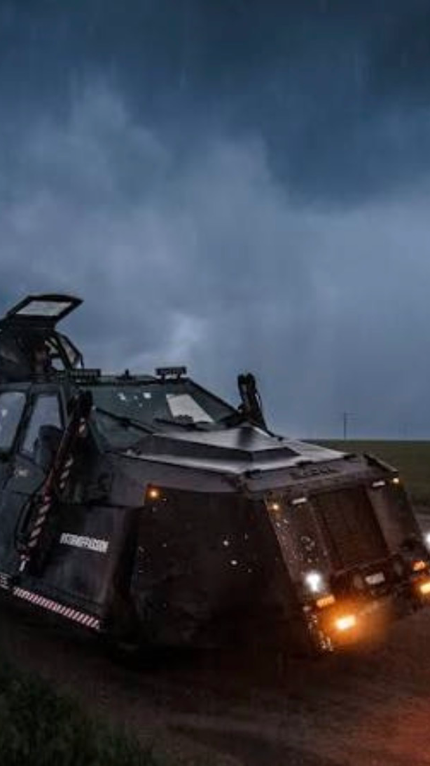 Storm Chaser 2 (3d) cover